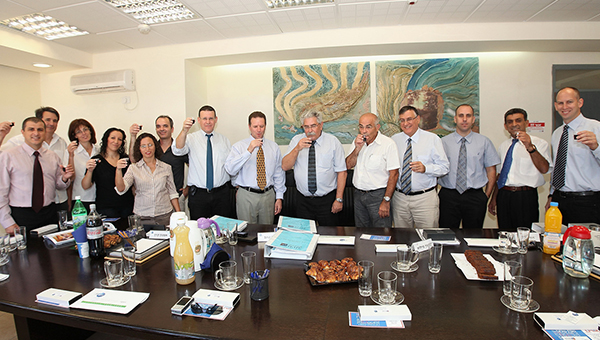 Signing the Outsourcing Agreement with Meitav